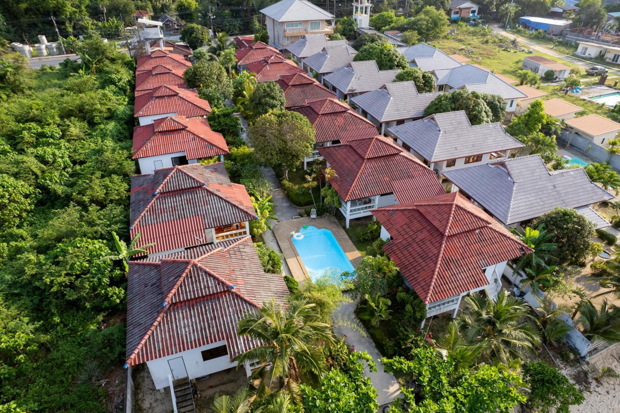 Sunrise Beach Villa Сурат Тхани Екстериор снимка