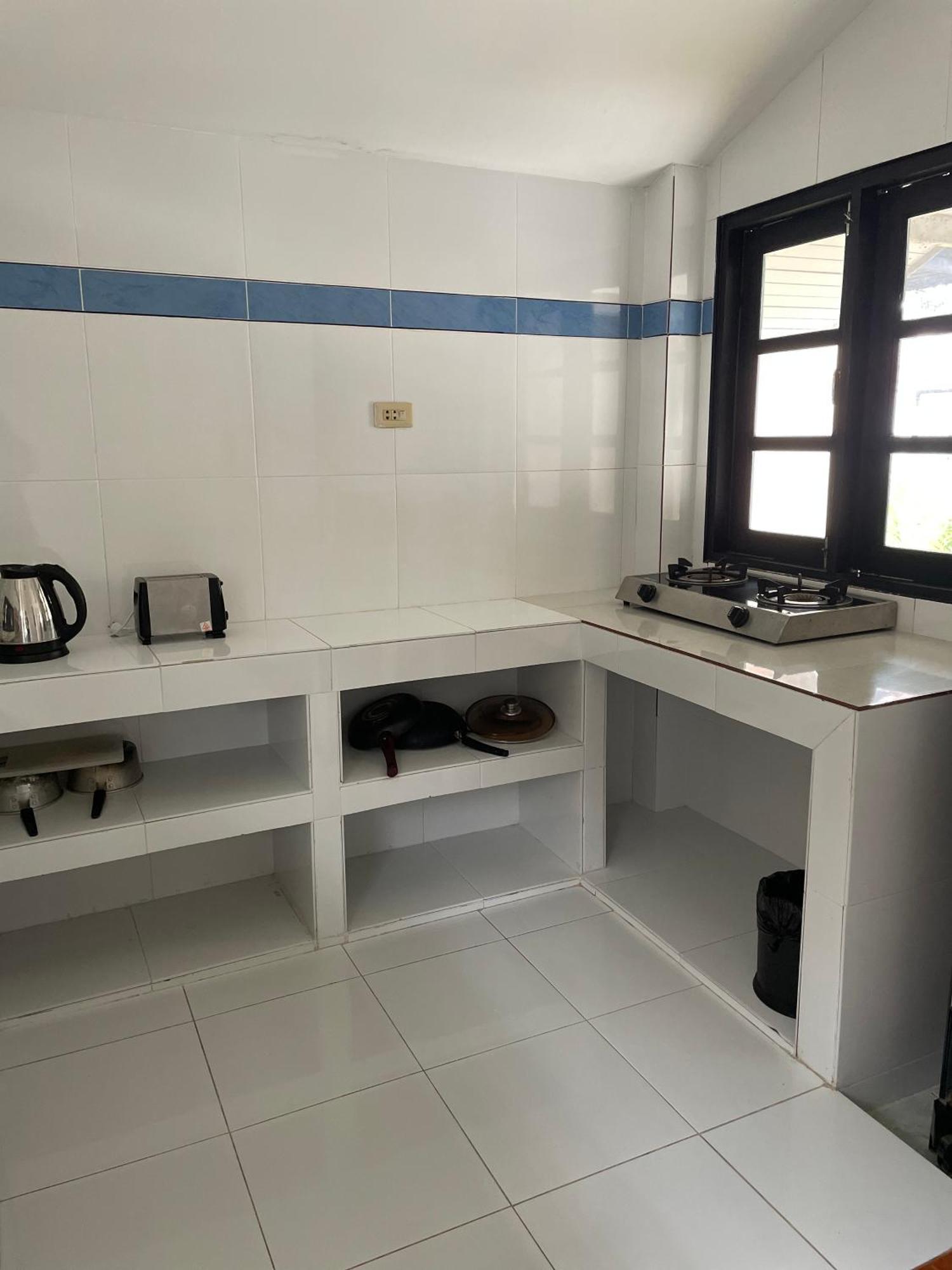 Sunrise Beach Villa Сурат Тхани Екстериор снимка