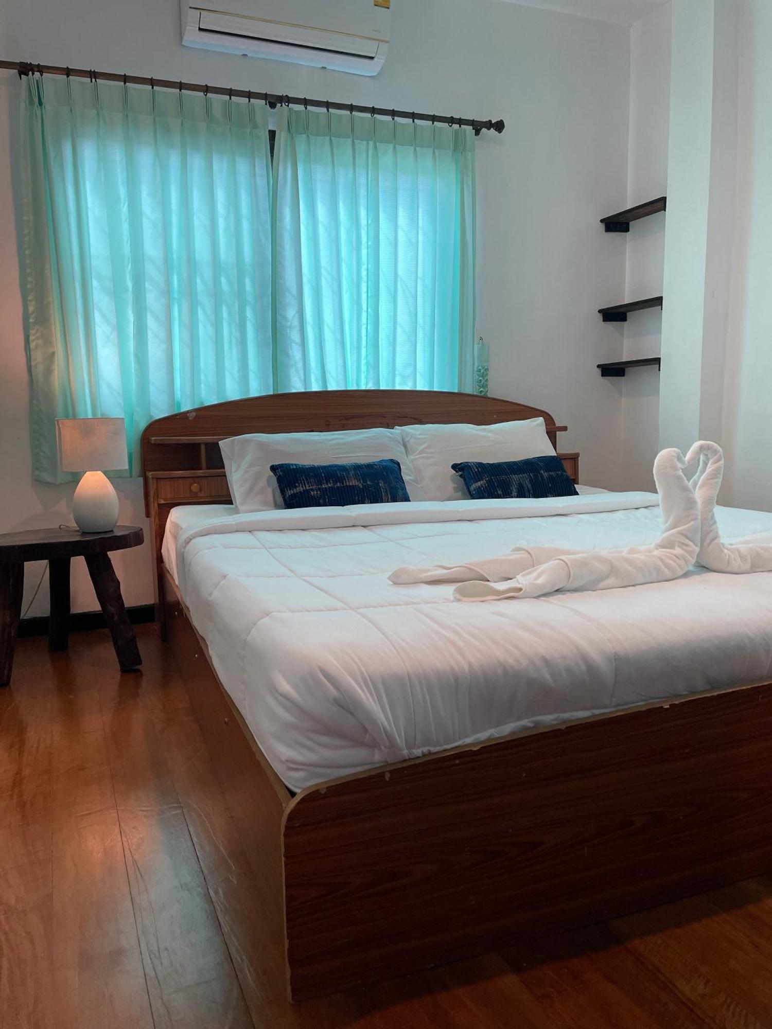 Sunrise Beach Villa Сурат Тхани Стая снимка