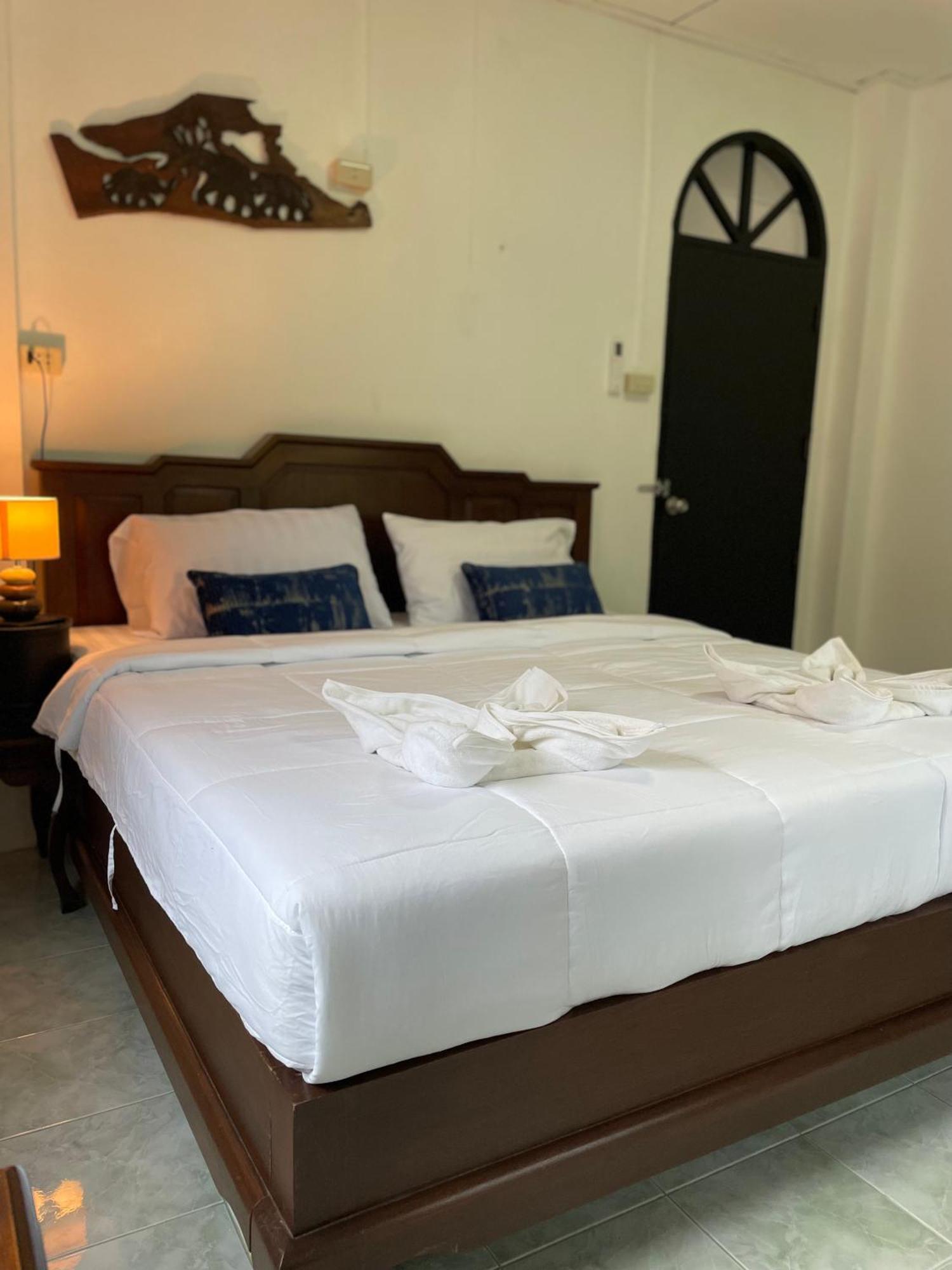 Sunrise Beach Villa Сурат Тхани Стая снимка